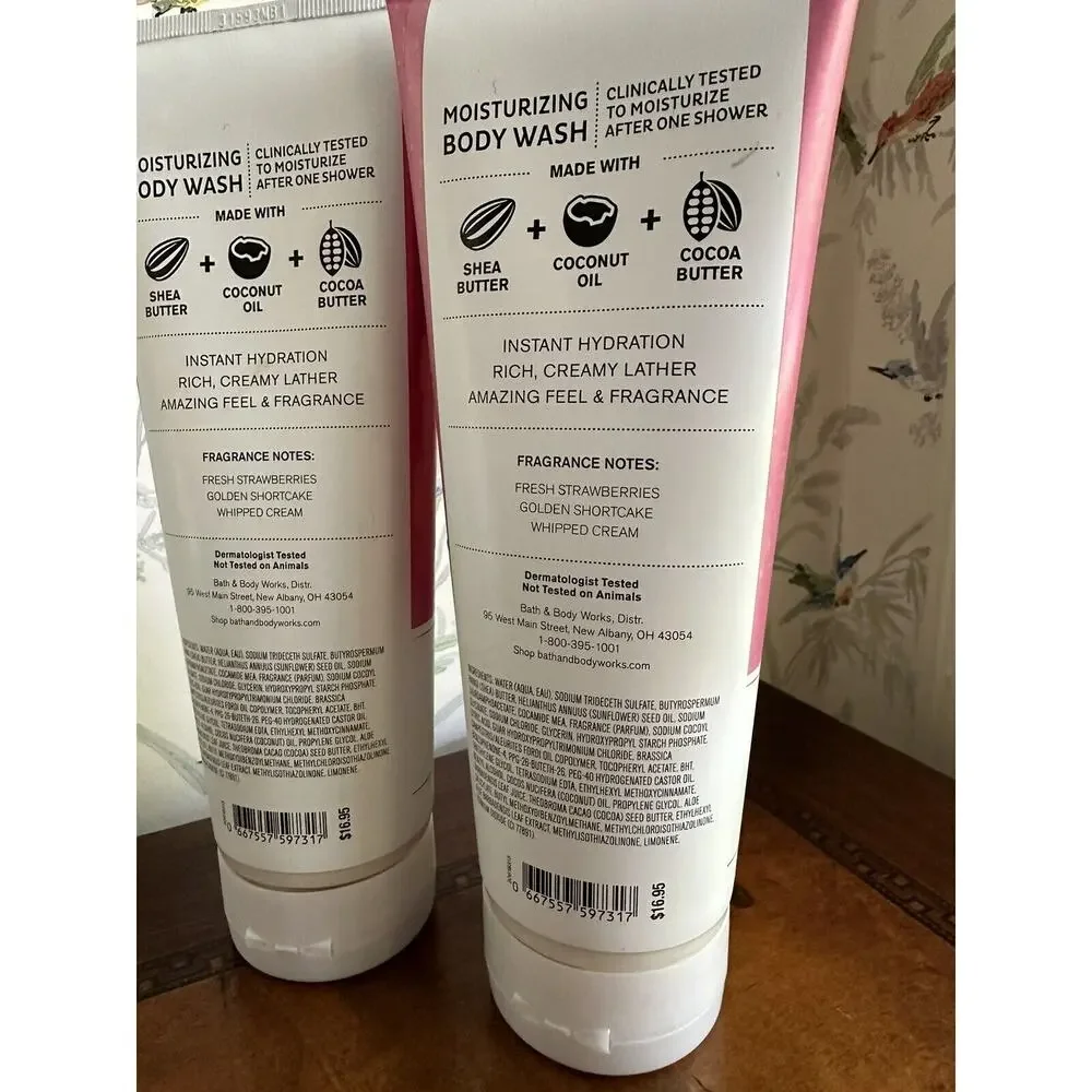 2 New Bath & Body Works Strawberry Pound Cake Moisturizing Body Wash 10 fl oz
